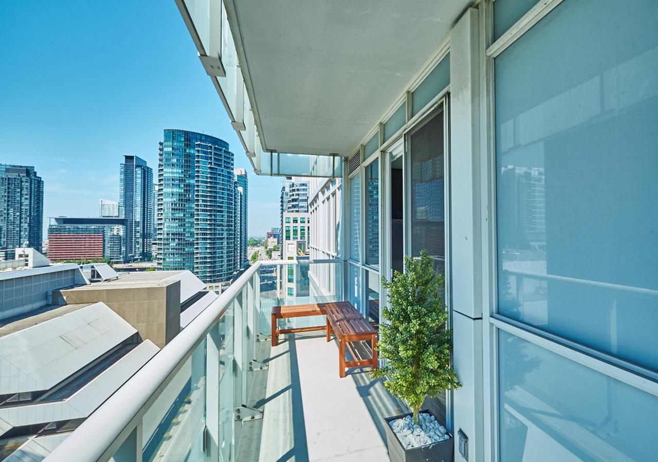 Diamond Suite Toronto Ngoại thất bức ảnh