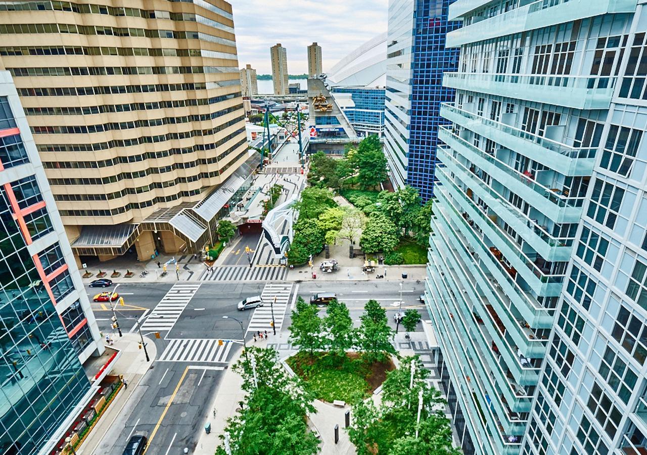 Diamond Suite Toronto Ngoại thất bức ảnh